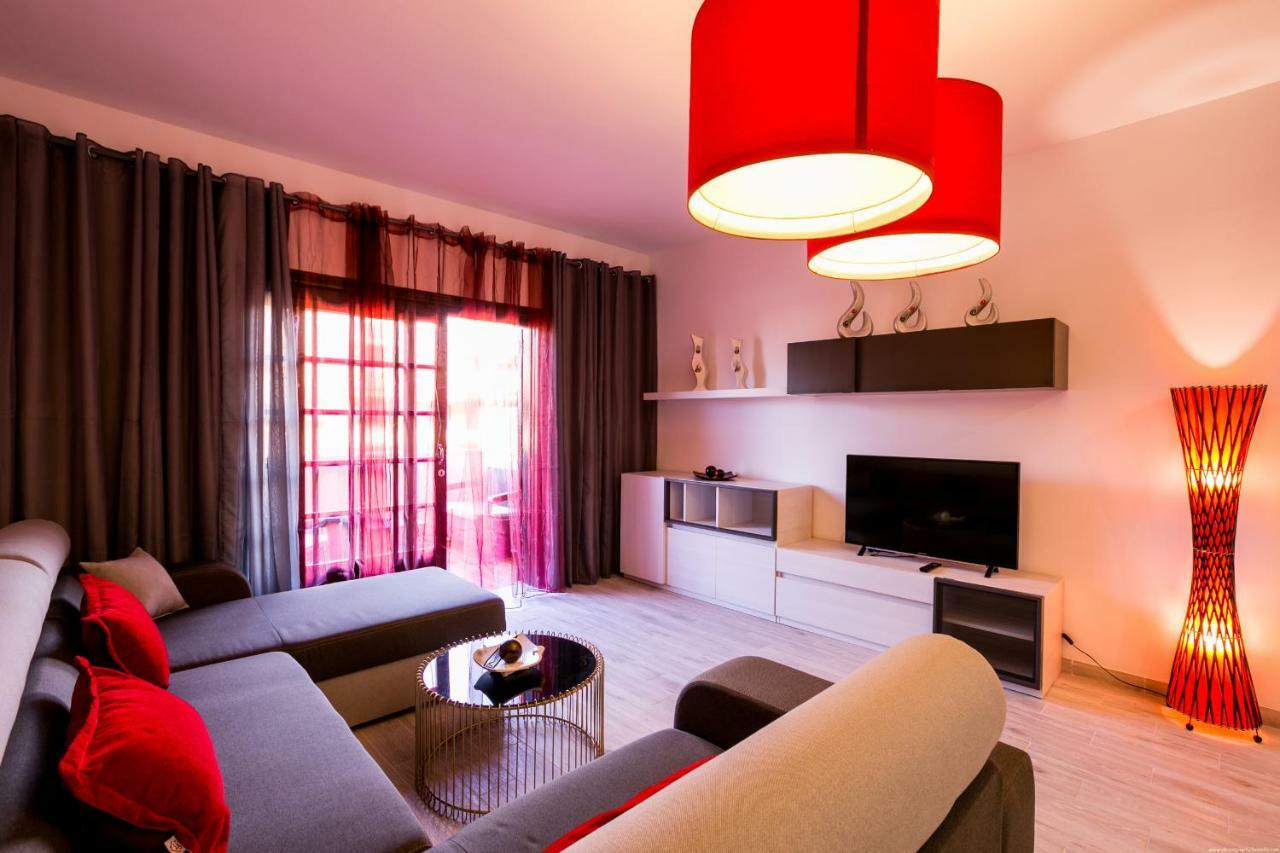 לוס כריסטיאנוס Spacious & Stylish Apartment Los Cristianos מראה חיצוני תמונה