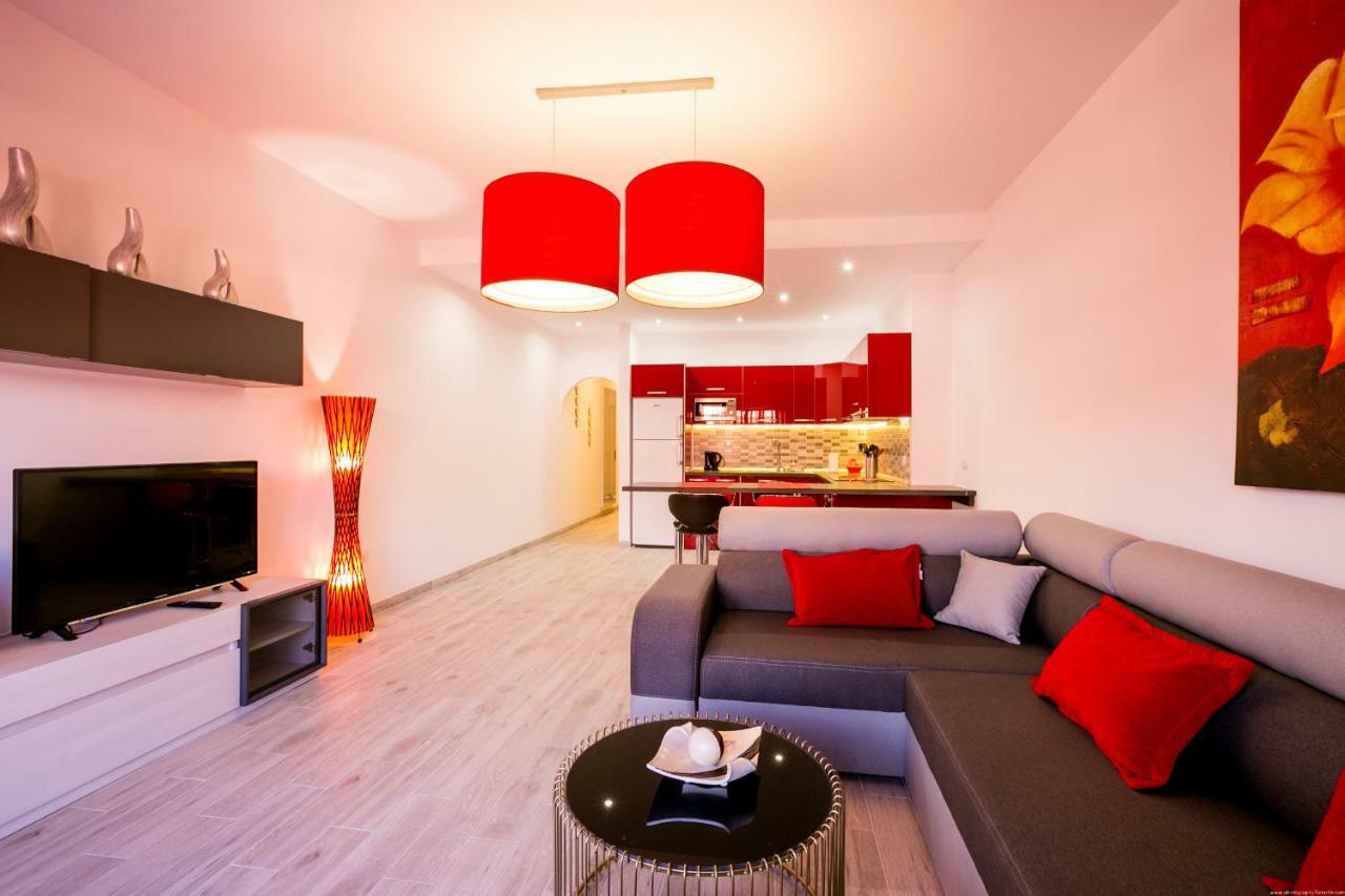 לוס כריסטיאנוס Spacious & Stylish Apartment Los Cristianos מראה חיצוני תמונה