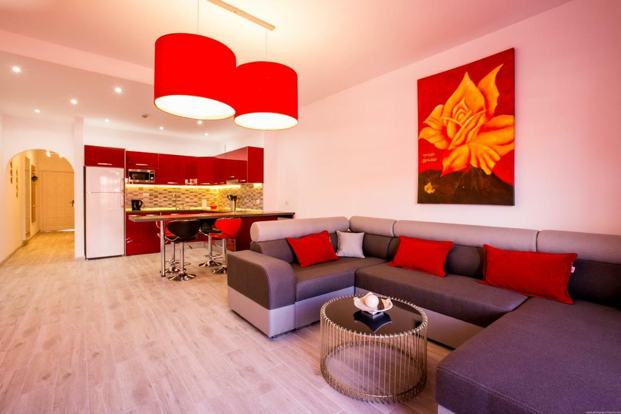 לוס כריסטיאנוס Spacious & Stylish Apartment Los Cristianos מראה חיצוני תמונה